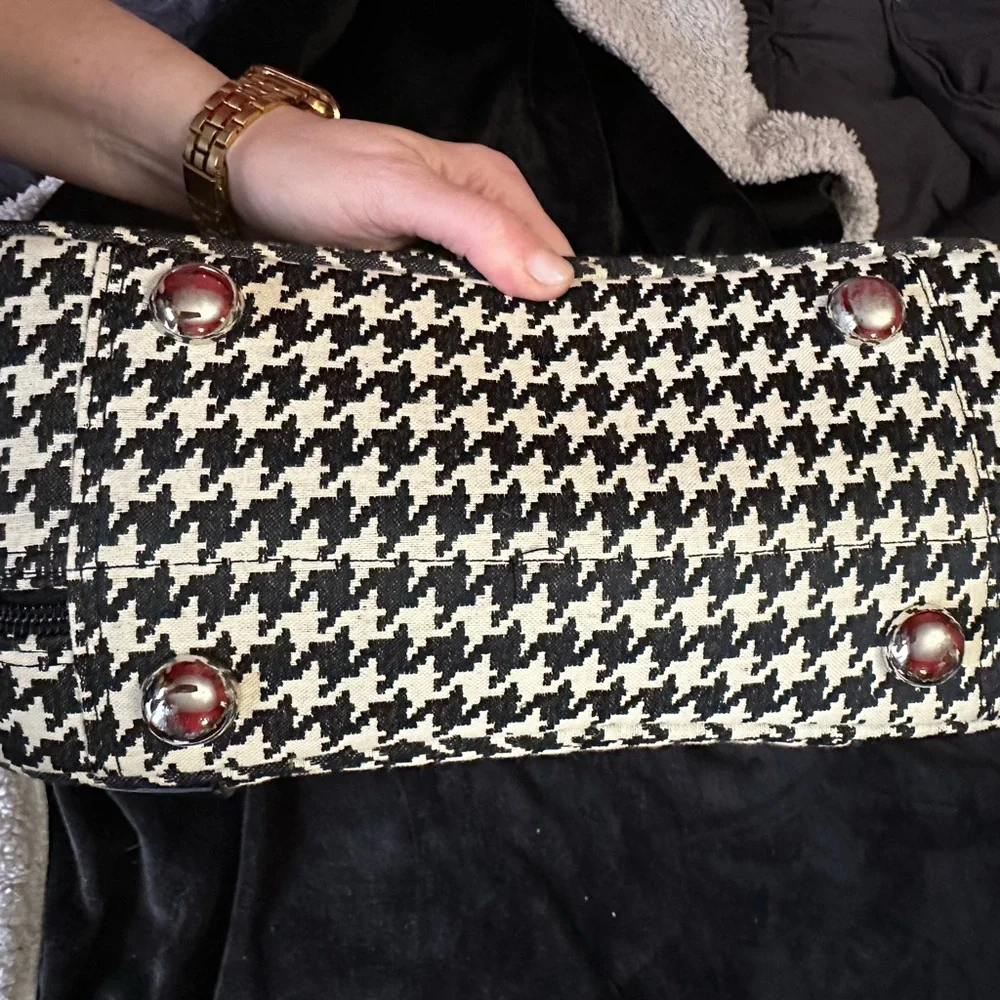 Liz Claiborne Houndstooth Patent Leather Trim Carry-On Bag Barely Used Y2K Prepp - Picture 13 of 14